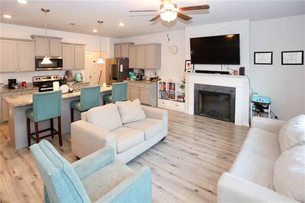 7488 Knoll Hollow Road