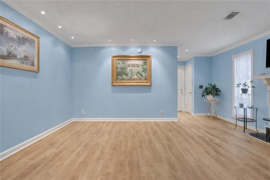 3843 Woodridge Way Unit 3843