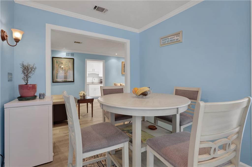 3843 Woodridge Way Unit 3843