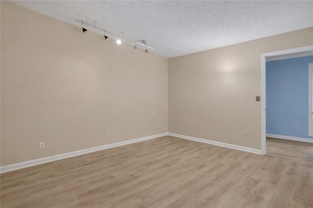 3843 Woodridge Way Unit 3843