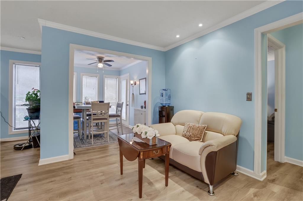 3843 Woodridge Way Unit 3843