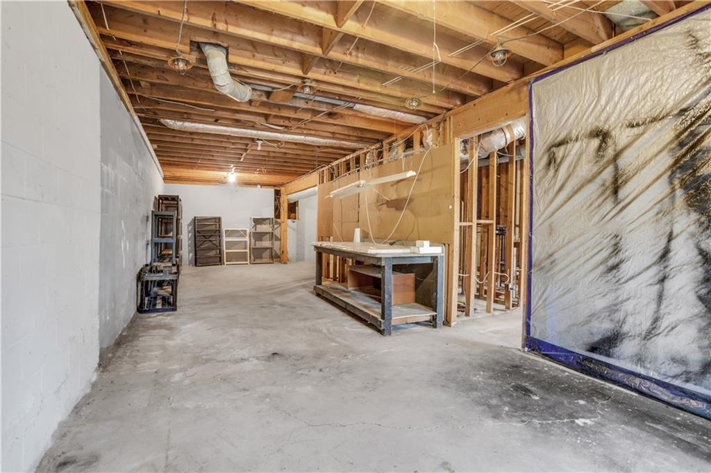 1514 Howell Highlands Drive