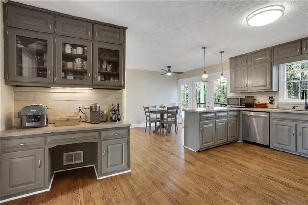 1514 Howell Highlands Drive