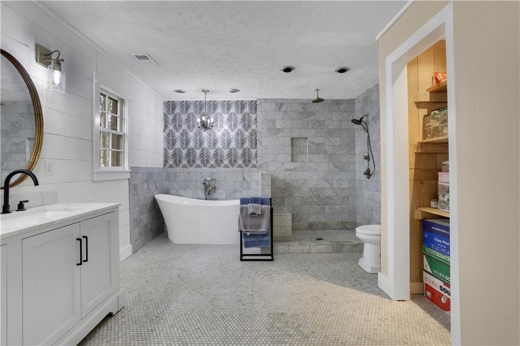 1514 Howell Highlands Drive