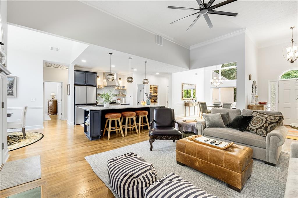 1621 La Fayette Drive