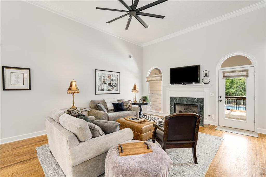 1621 La Fayette Drive