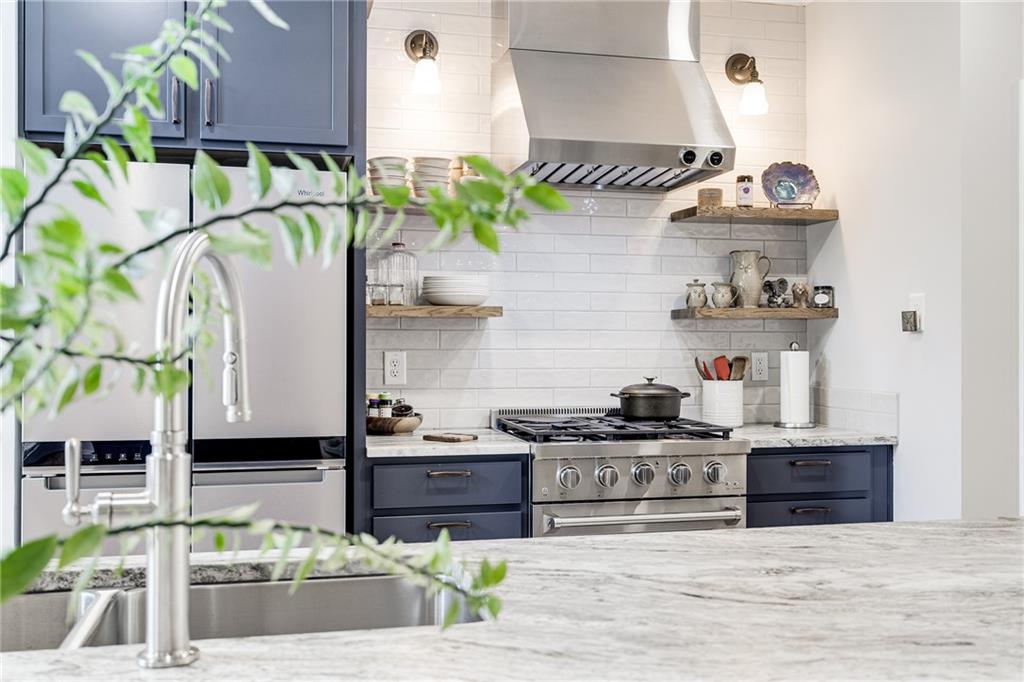 1621 La Fayette Drive