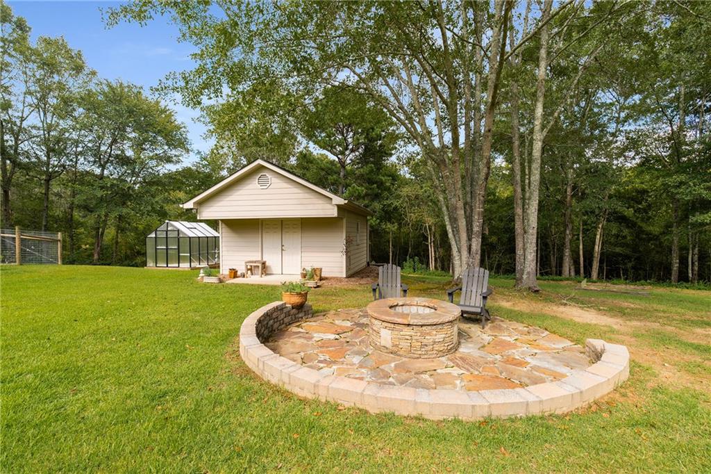 1621 La Fayette Drive