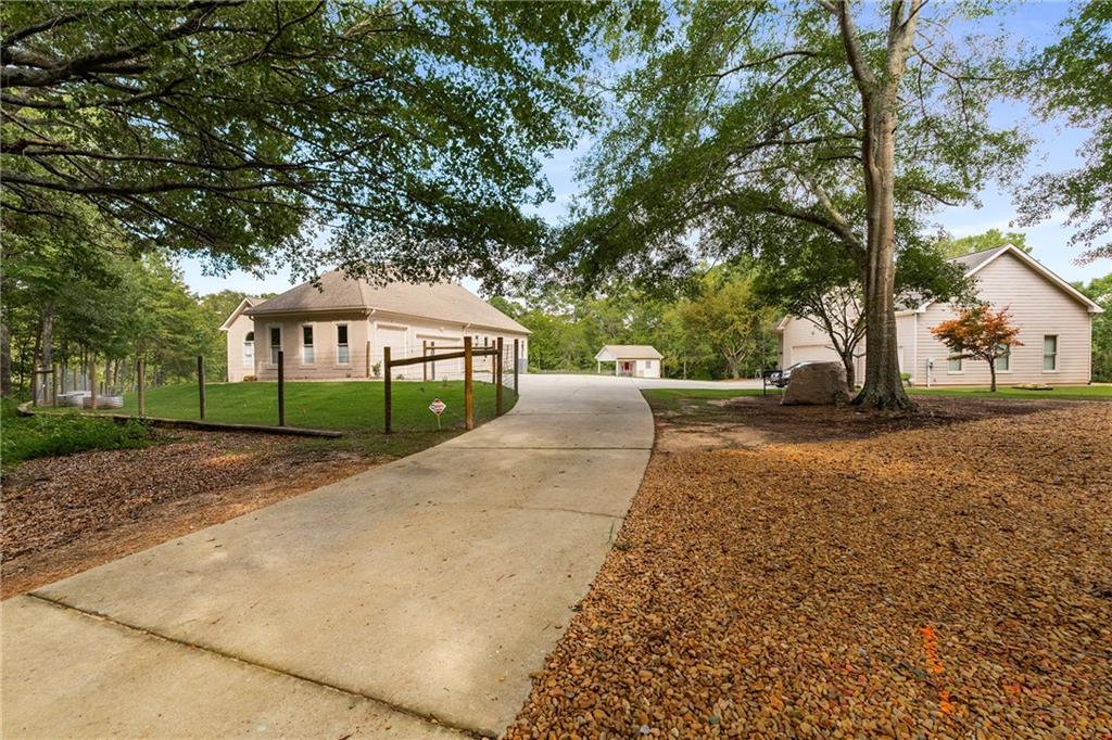 1621 La Fayette Drive