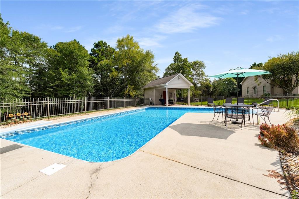 1621 La Fayette Drive