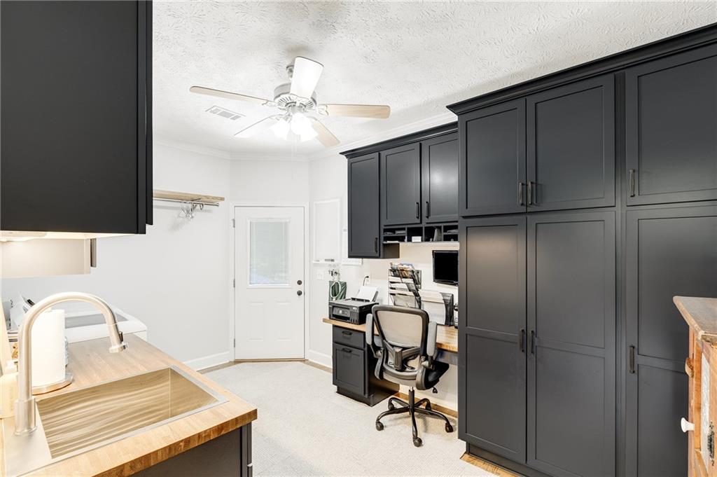 1621 La Fayette Drive