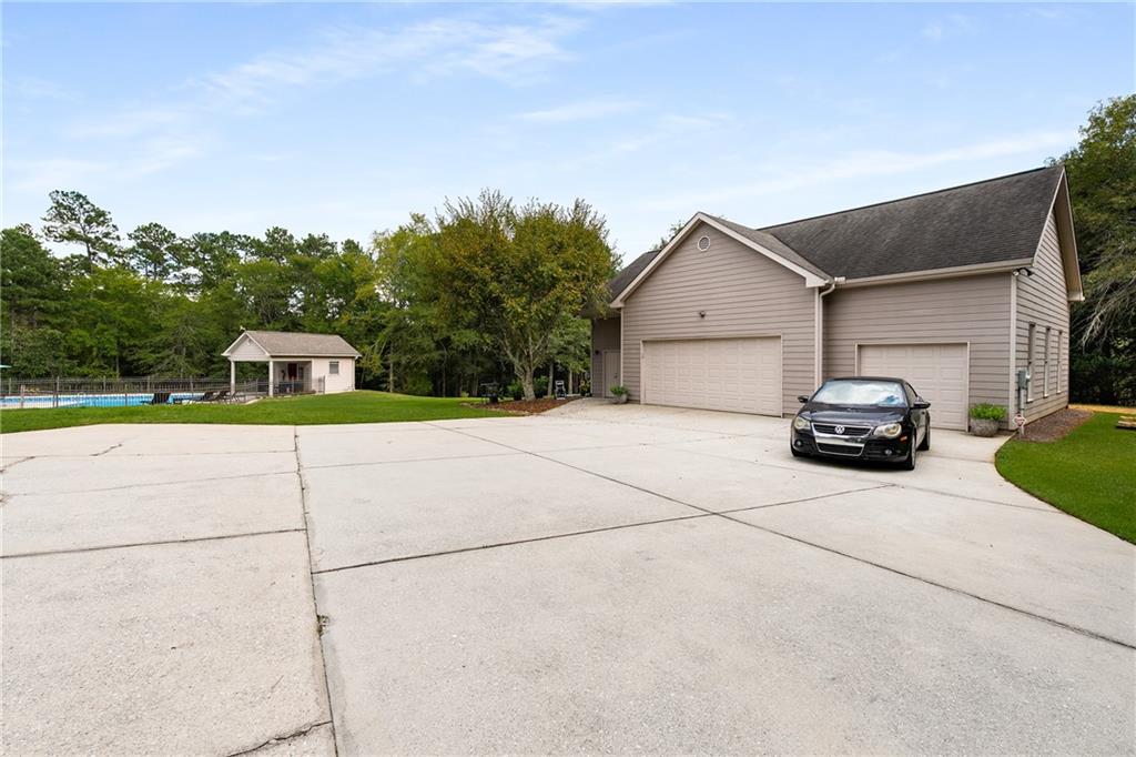 1621 La Fayette Drive