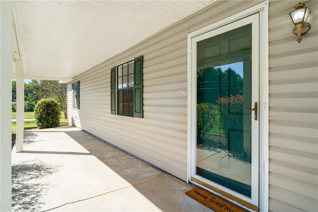 1141 Holly Hills Drive SW