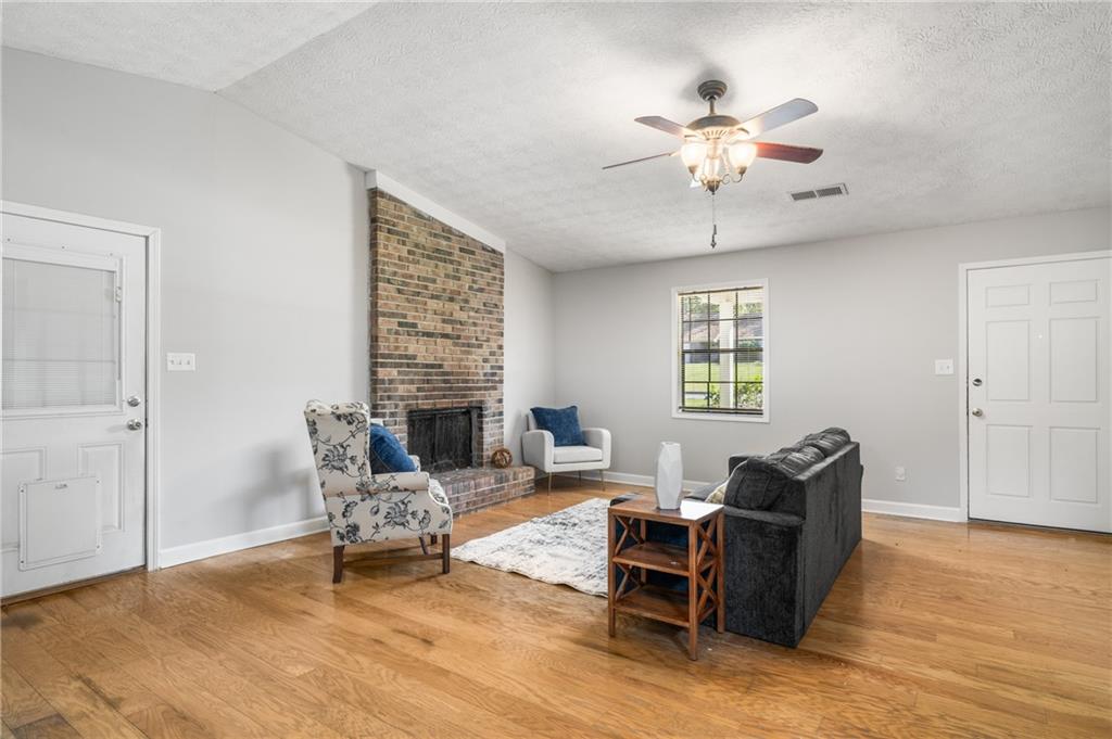 1141 Holly Hills Drive SW