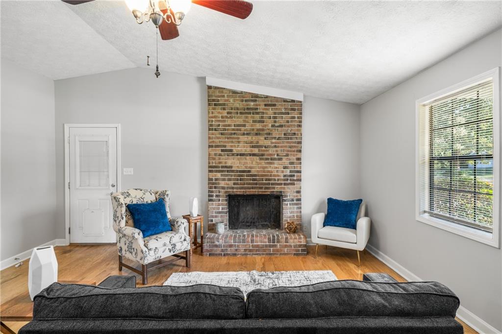 1141 Holly Hills Drive SW