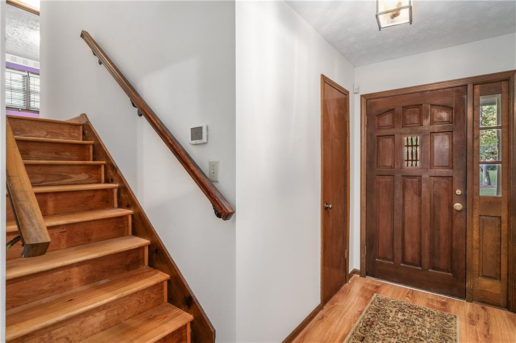 2252 Valley Creek Circle