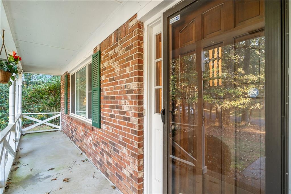 2252 Valley Creek Circle