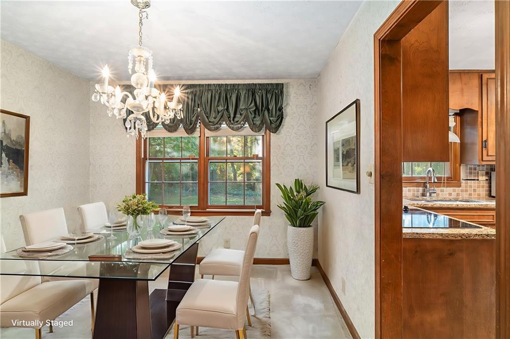 2252 Valley Creek Circle