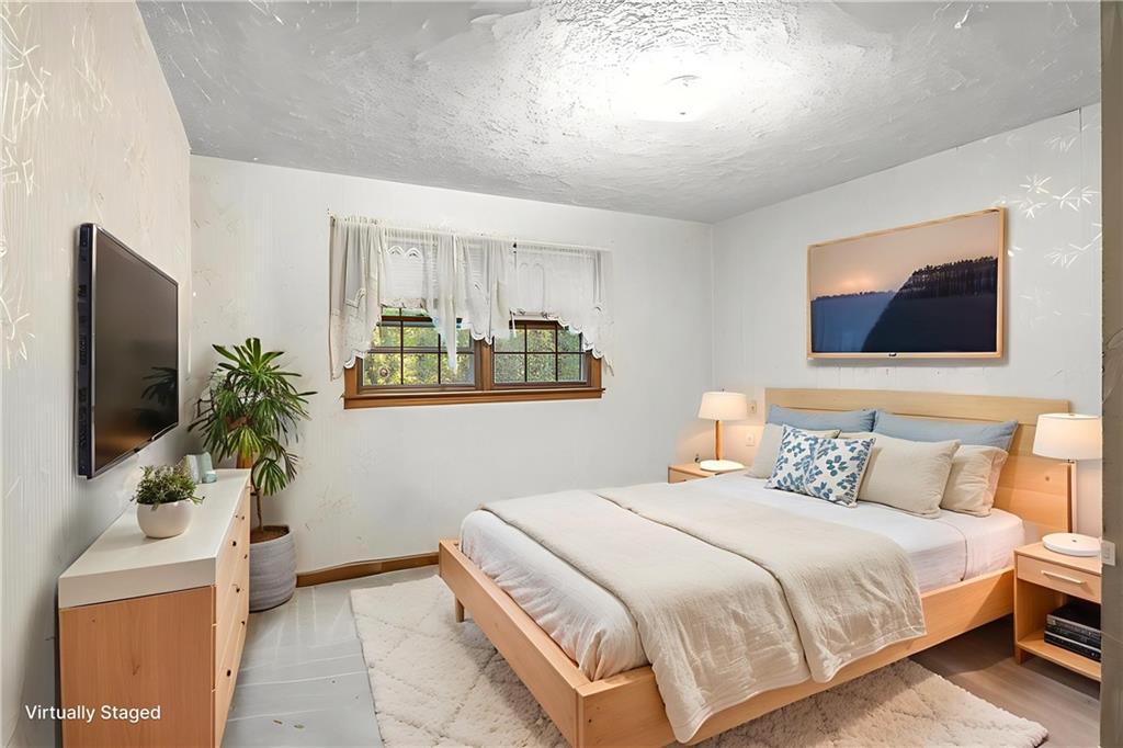 2252 Valley Creek Circle