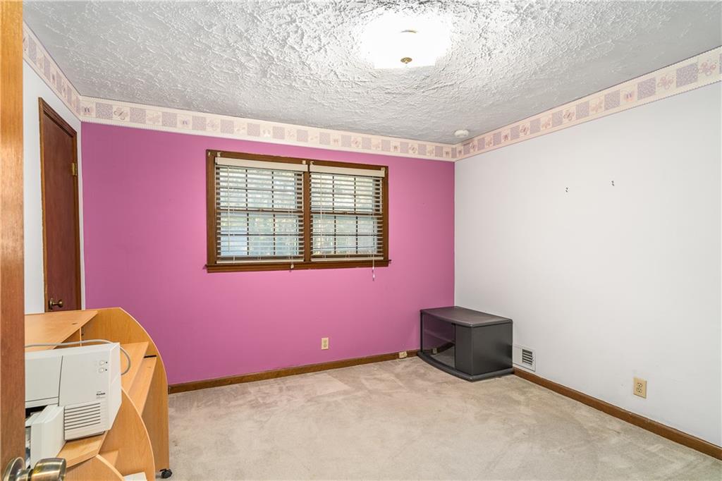 2252 Valley Creek Circle