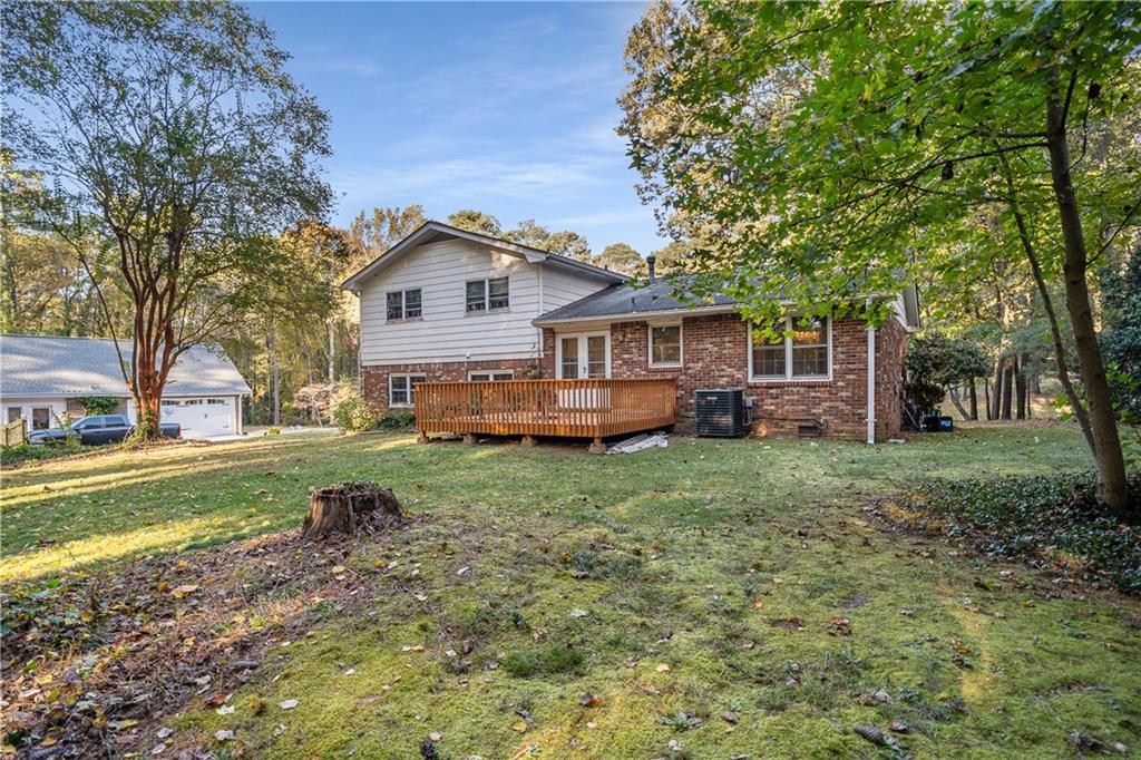 2252 Valley Creek Circle