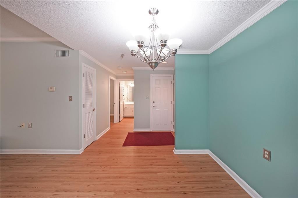 1800 Clairmont Lake Unit A313