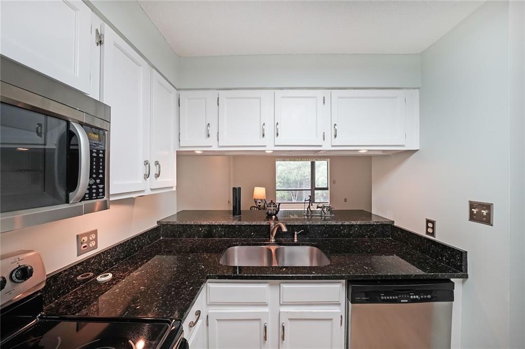 1800 Clairmont Lake Unit A313