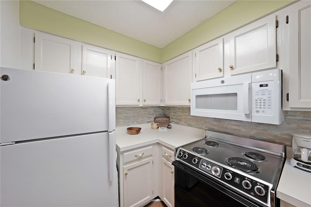 1800 Clairmont Lake Unit A522