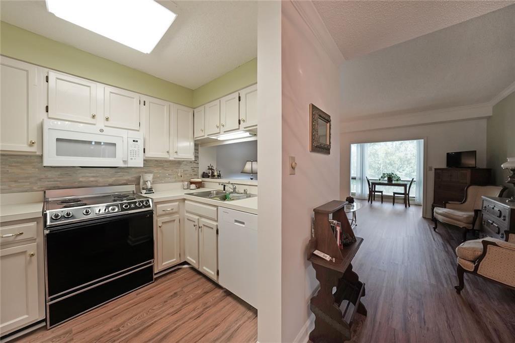 1800 Clairmont Lake Unit A522