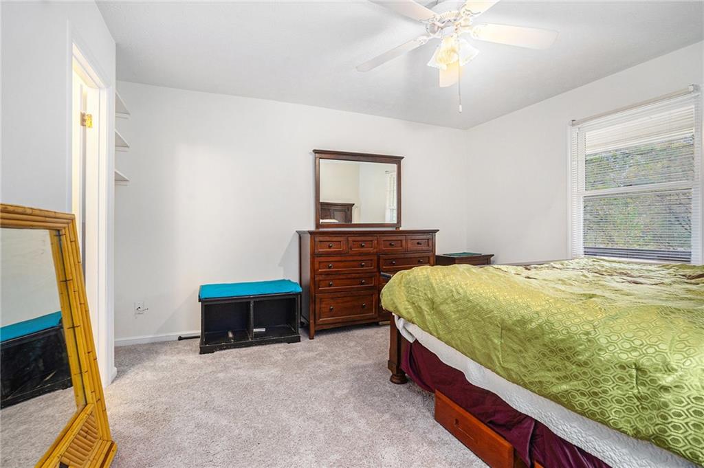 1883 Suwanee Terrace NW