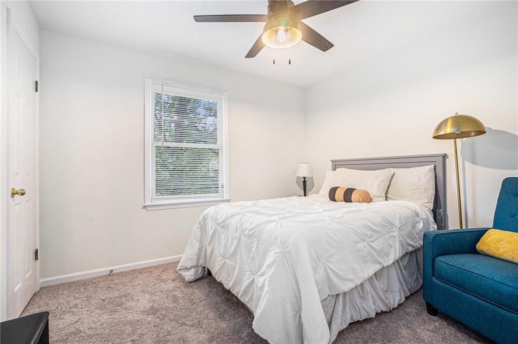 1883 Suwanee Terrace NW