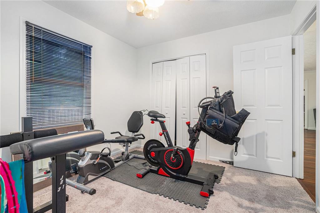 1883 Suwanee Terrace NW