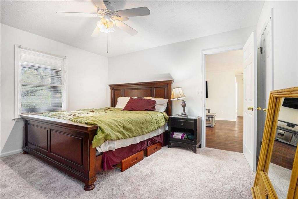 1883 Suwanee Terrace NW