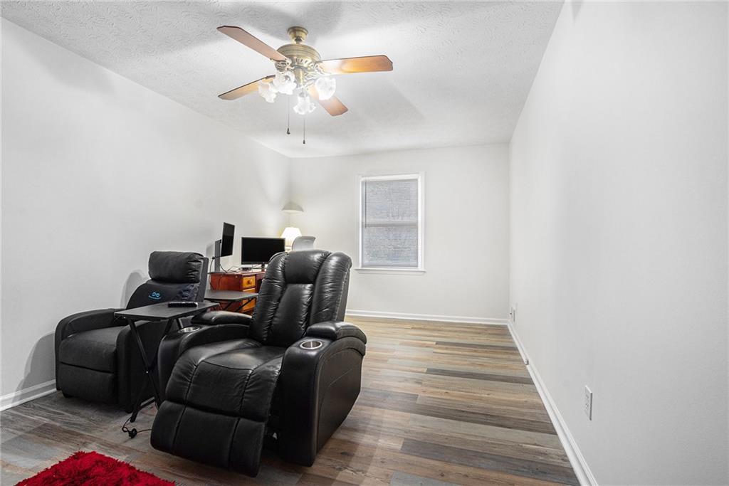 1883 Suwanee Terrace NW