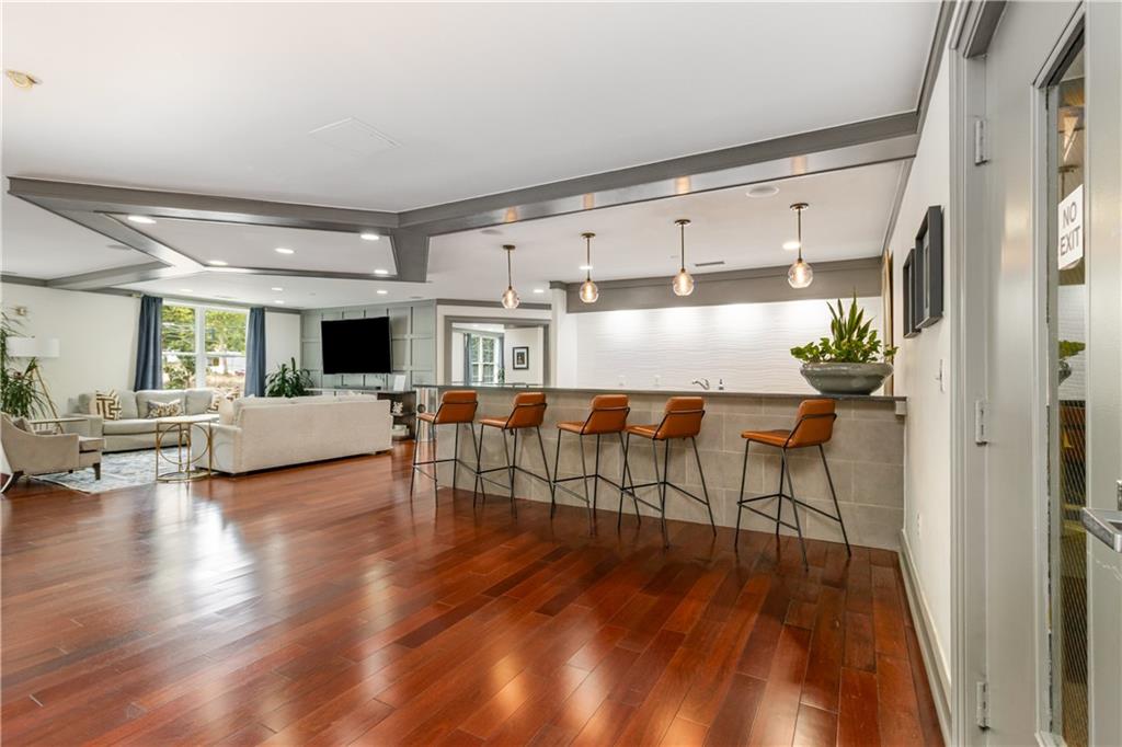 1101 Juniper Street NE Unit 822