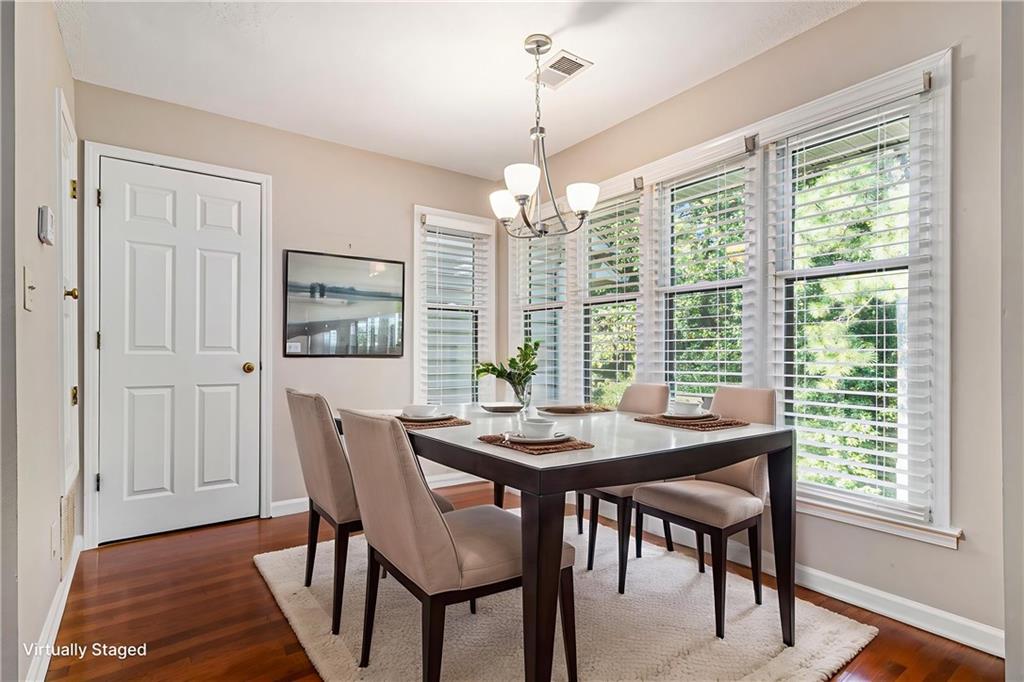 915 Garden Court Unit 915