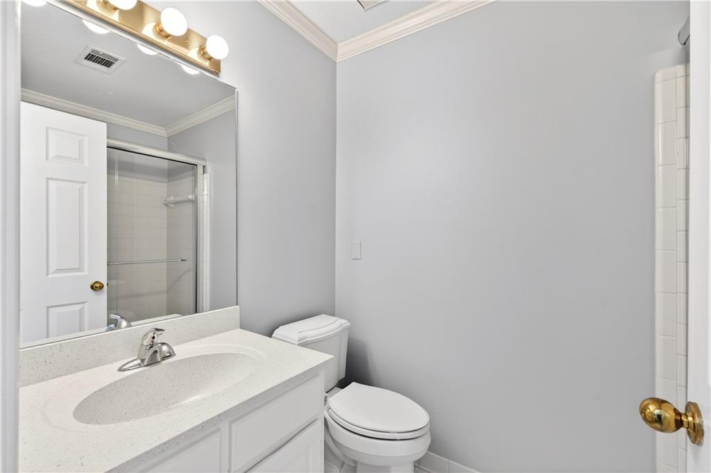 27405 Plantation Drive NE