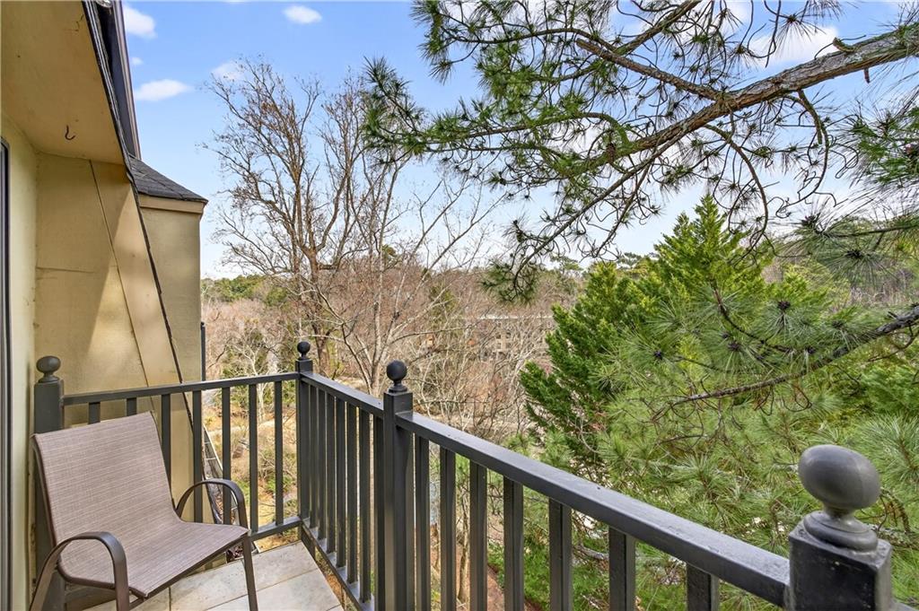 27405 Plantation Drive NE