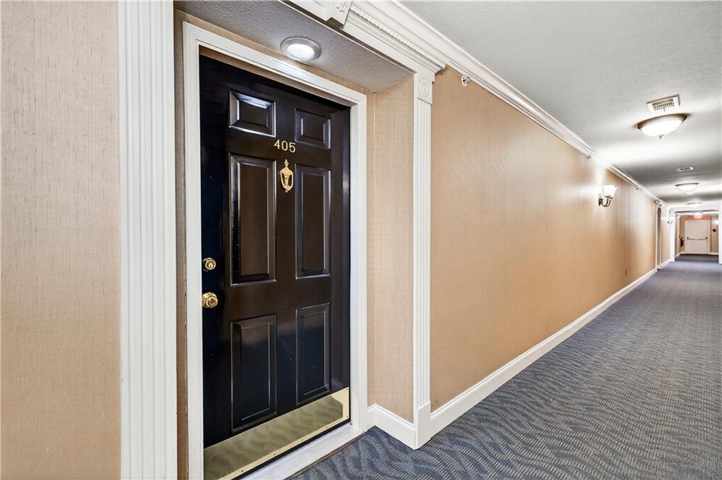 27405 Plantation Drive NE