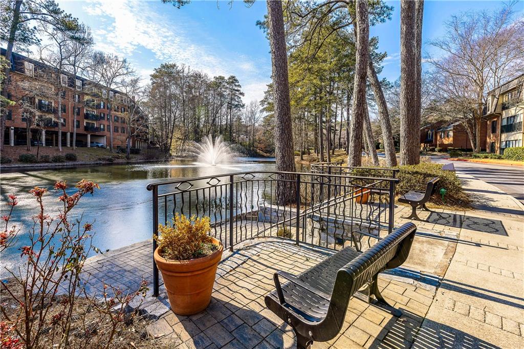 27405 Plantation Drive NE