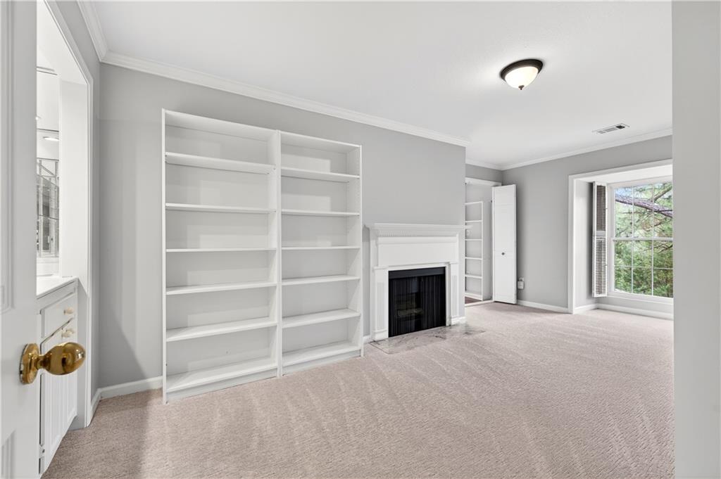 27405 Plantation Drive NE