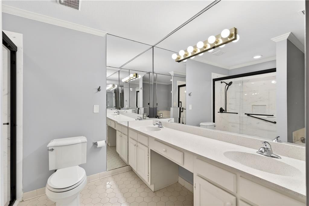 27405 Plantation Drive NE