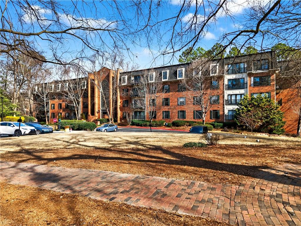 27405 Plantation Drive NE