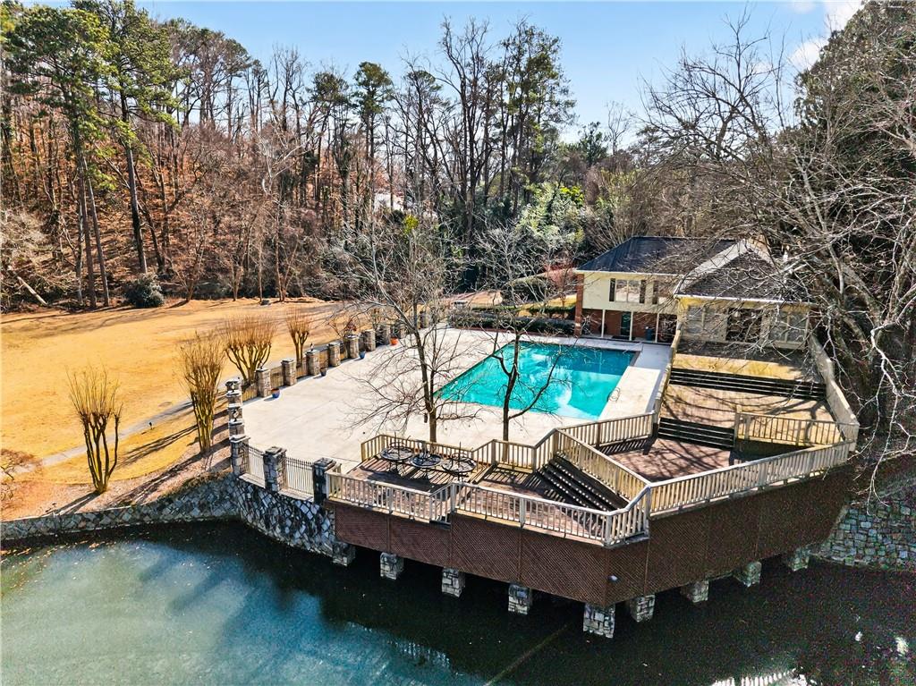 27405 Plantation Drive NE