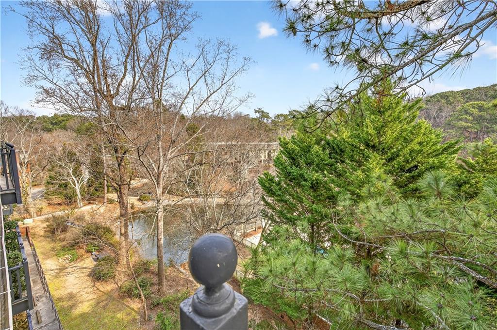 27405 Plantation Drive NE