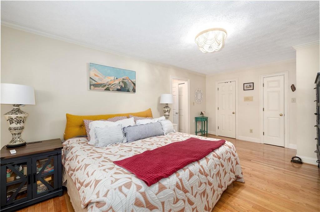 2086 Mountain Creek Court