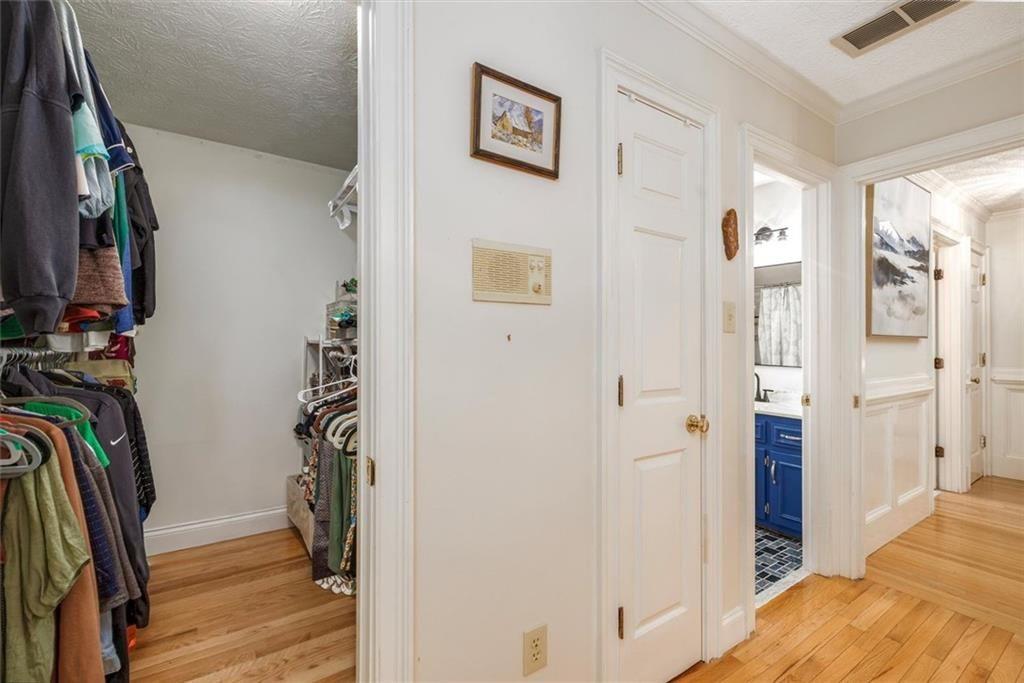 2086 Mountain Creek Court