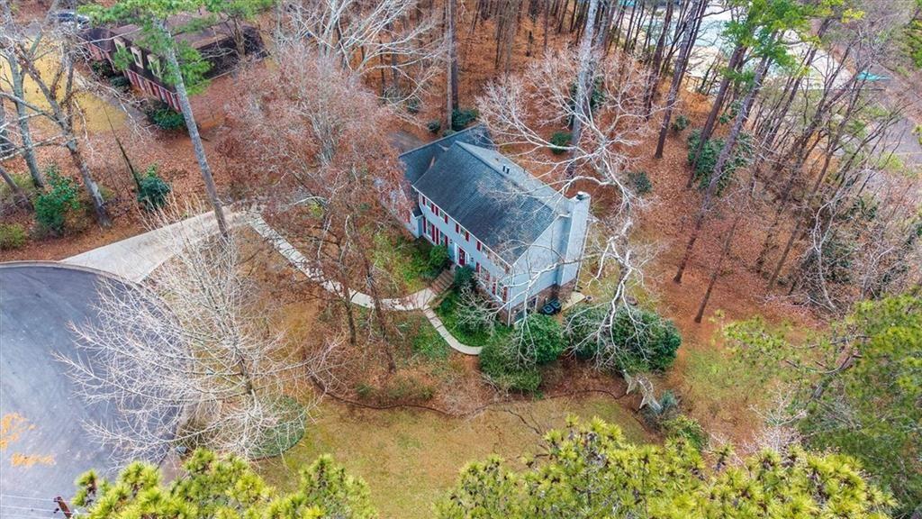 2086 Mountain Creek Court