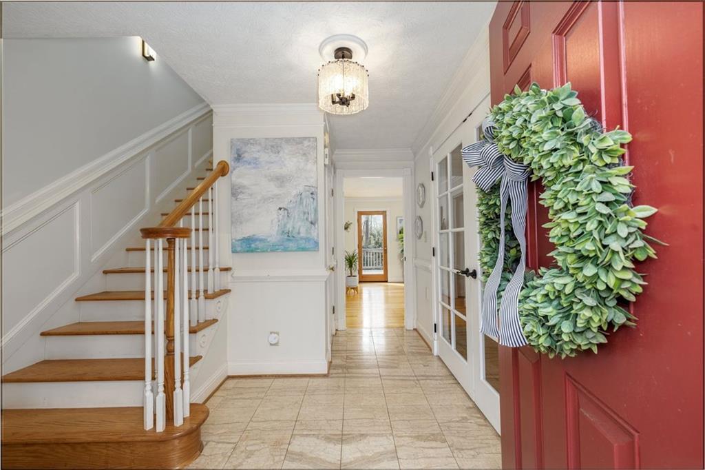 2086 Mountain Creek Court