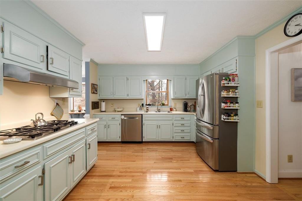 2086 Mountain Creek Court